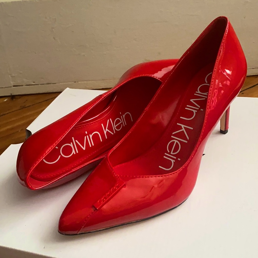 Calvin Klein Size 6